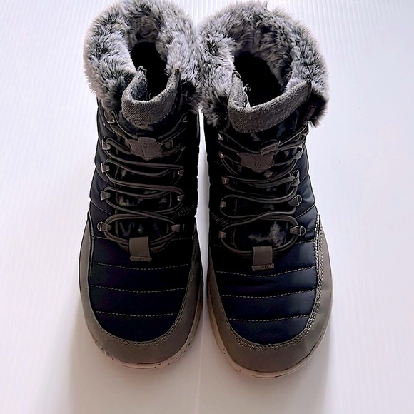 HEYDUDE Brandy Boots women’s size 8 New with Box - Picture 2 of 9